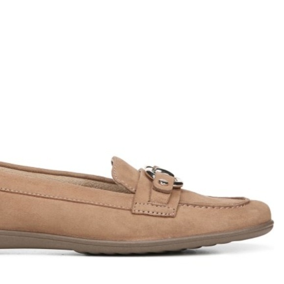 NEW Naturalizer Ainsley Cookie Dough Suede Flats - Picture 6 of 7
